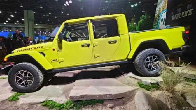 2025 Jeep Gladiator