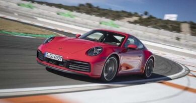 2025 Porsche 911 Carrera