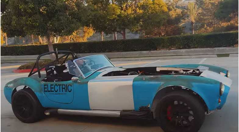 Tesla Plaid-Powered Cobra