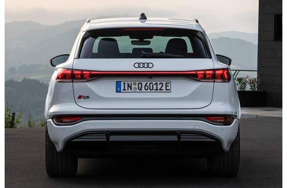 2025 Audi SQ6 E-Tron
