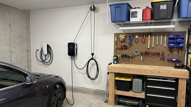 EV Cable Retractor