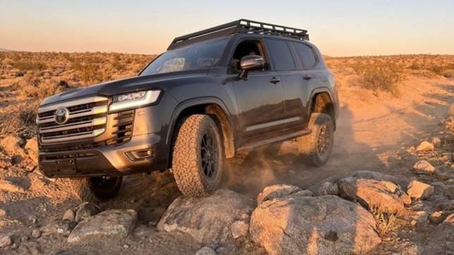 2027 Land Cruiser 300 Series